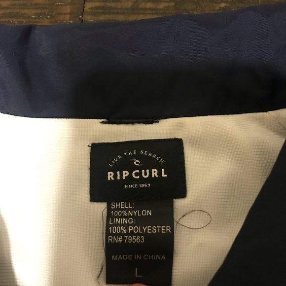 Rip Curl Windbreaker - Picture 5 of 6